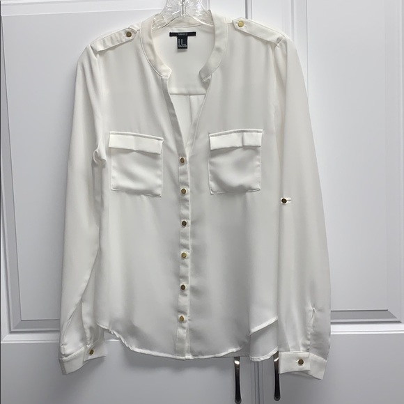 Forever 21 women’s button down blouse - Picture 4 of 9